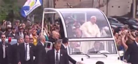 B­r­e­z­i­l­y­a­­d­a­ ­P­a­p­a­ ­h­a­r­e­k­e­t­l­i­l­i­ğ­i­